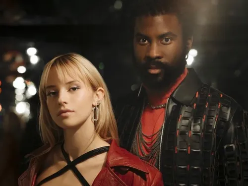 L'album d'Angèle est là !